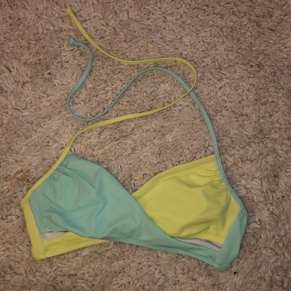 Bathing suit